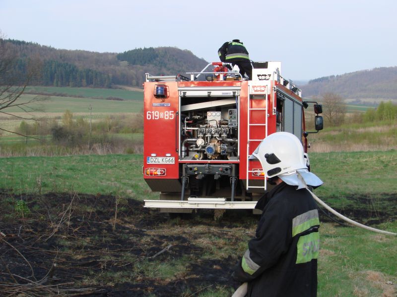 POŻAR TRAW - OSP Swieriawa
